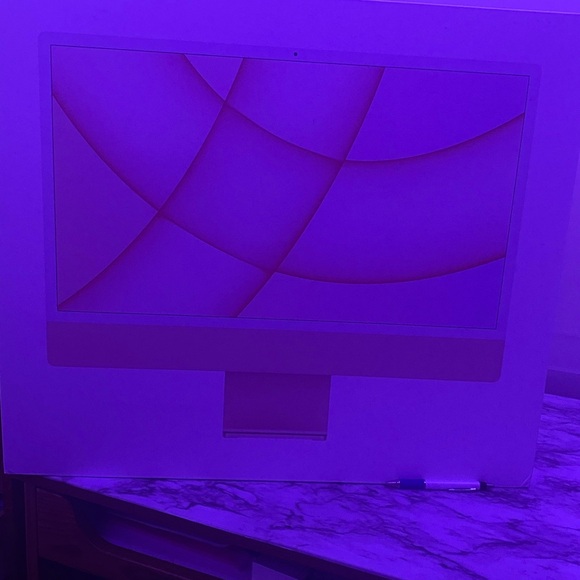 Pink mac